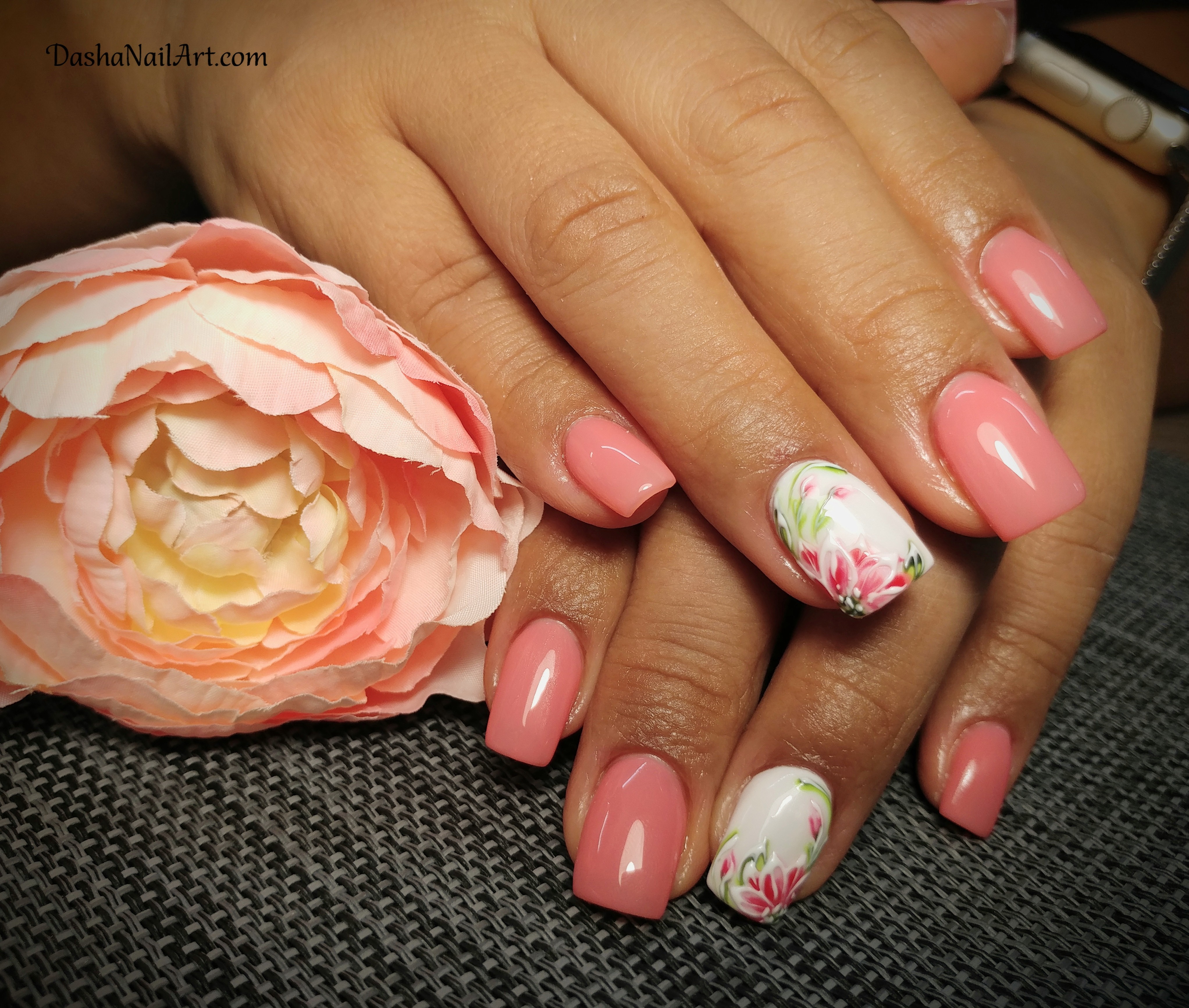 Flower peach nails