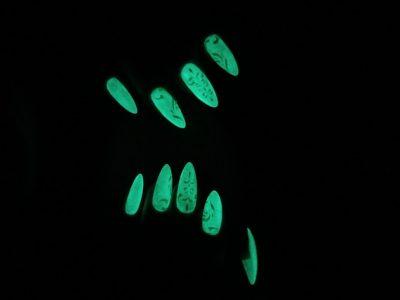 Glow in the Dark nails!