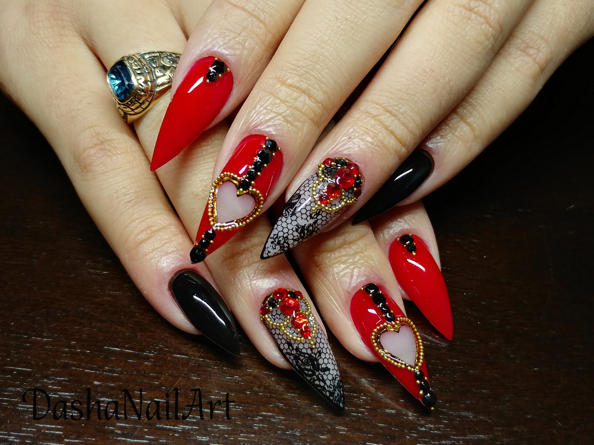 Valentine nails in red & black – Nail Art