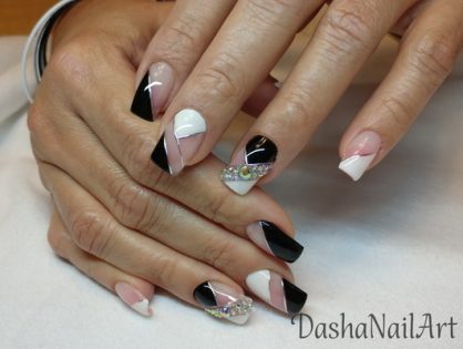 Classic black and white nails