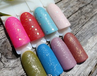 Sprinkle matte nails